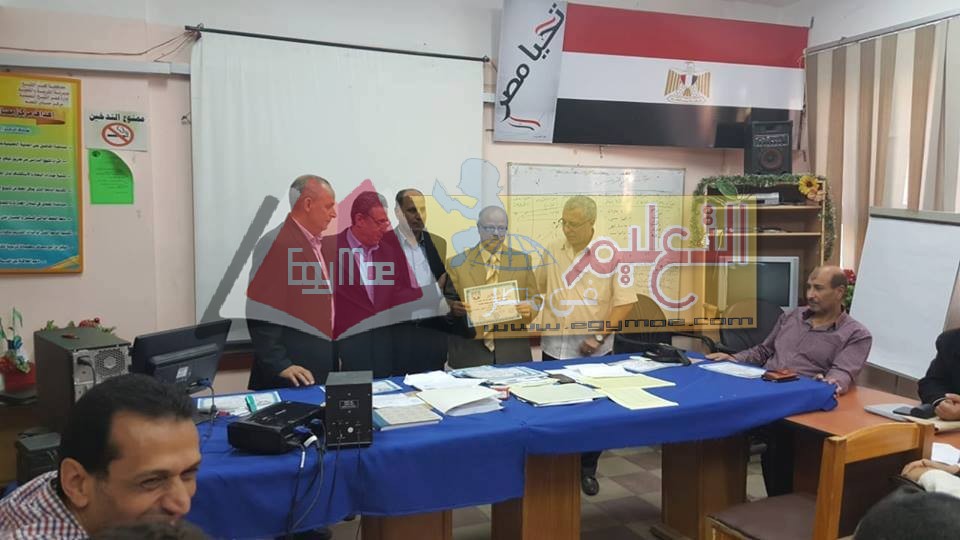 بالصور | اجتماع توجيه العلوم بكفر الشيخ لتكريم الموجهين ومناقشة مواصفات الورقة الامتحانية 45797257 364849257421887 3729039362579496960 n بالصور | اجتماع توجيه العلوم بكفر الشيخ لتكريم الموجهين ومناقشة مواصفات الورقة الامتحانية