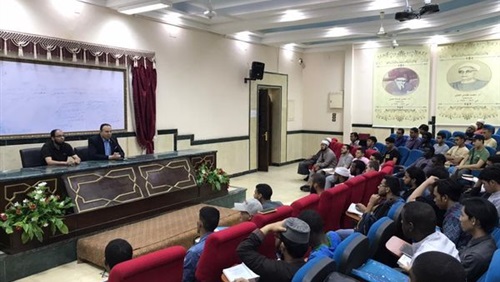 انطلاق برنامج فصول التقوية بكلية اللغة العربية استعدادًا لامتحان الفصل الدراسي الثاني