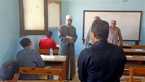 عبدالعظيم يتفقد أعمال امتحانات الشهادة الثانوية الأزهرية بالقاهرة