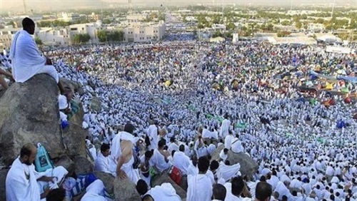 العاهل السعودي: نحمد الله أن رأينا حجاج بيته من مختلف دول العالم