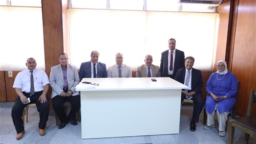 «صديق» يفتتح دورة تدريبية لأطباء طب الطوارئ والحالات الحرجة بجامعة الأزهر