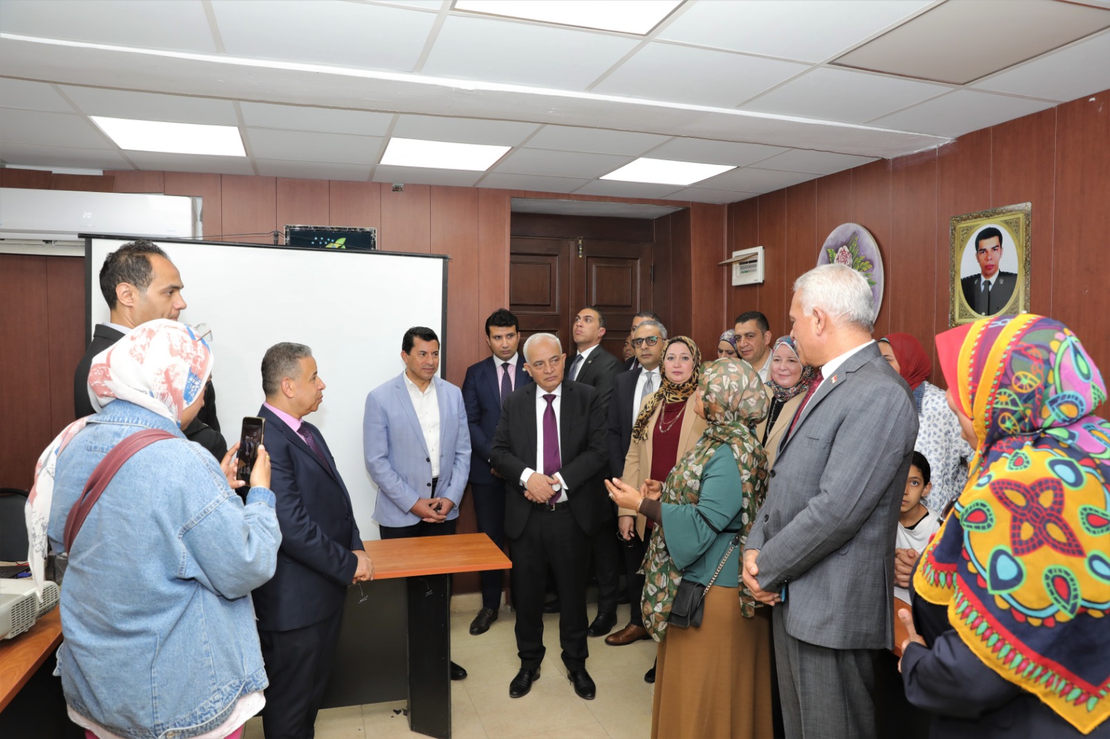 وزيرا التربية والتعليم والشباب والرياضة يزوران مدرسة الشهيد يسرى عميرة النموذجية بمصر الجديدة