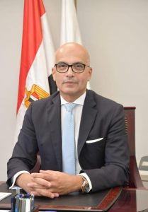 بيان إعلامي .. رئيس جامعة عين شمس يعلن دعم الجامعة لطلاب المنح الدراسية بشرط